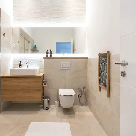 Crusader Street By Loft *